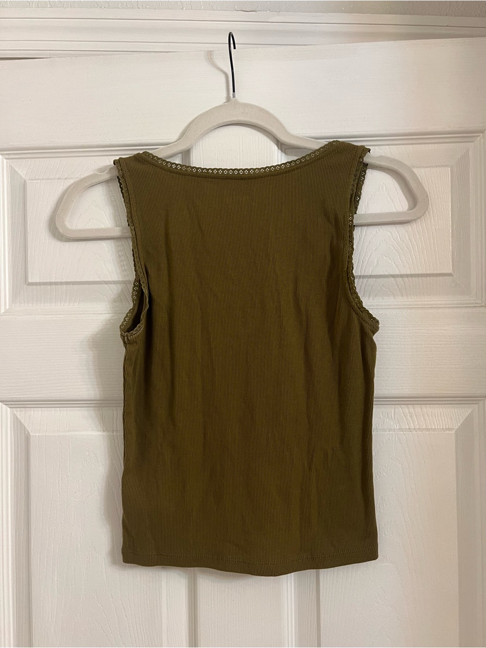 Old Navy Olive Ribbed V-Neck Tank - Picture 2 of 4